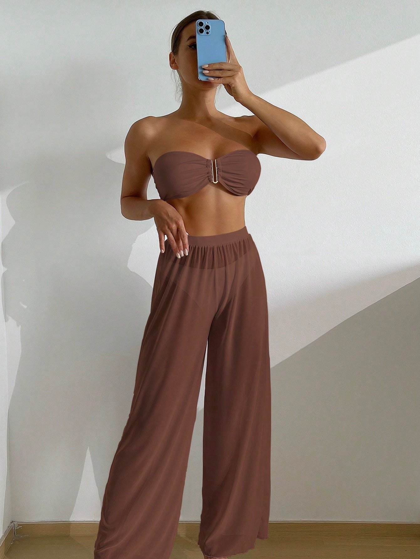 Conjunto biquini + saída de praia com calça